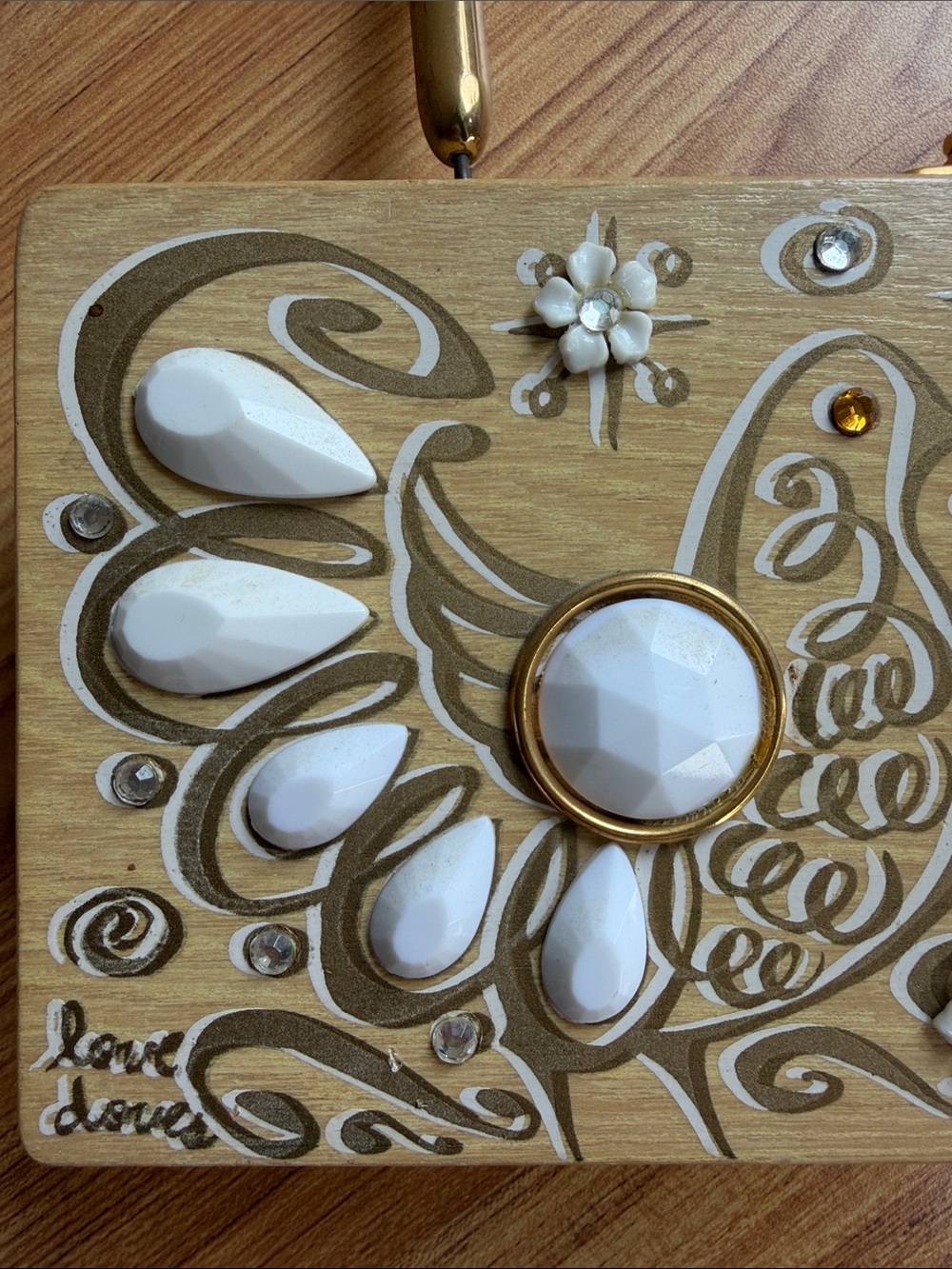 Vintage 1960s Enid Collins "Love Doves" Wood Jeweled Box Bag Purse 8.5x4x2” - Picture 3 of 13